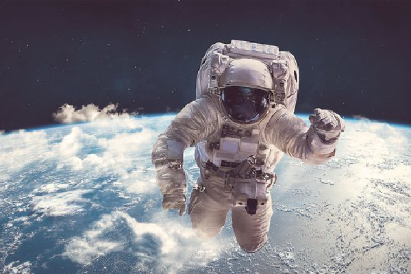 சிறுநீரை குடிக்கும் விண்வெளி வீரர்கள் : வெளியான ஆச்சர்ய தகவல் | What Do Astronauts Eat In Space Explained சிறுநீரை குடிக்கும் விண்வெளி வீரர்கள் : வெளியான ஆச்சர்ய தகவல் | What Do Astronauts Eat In Space Explained