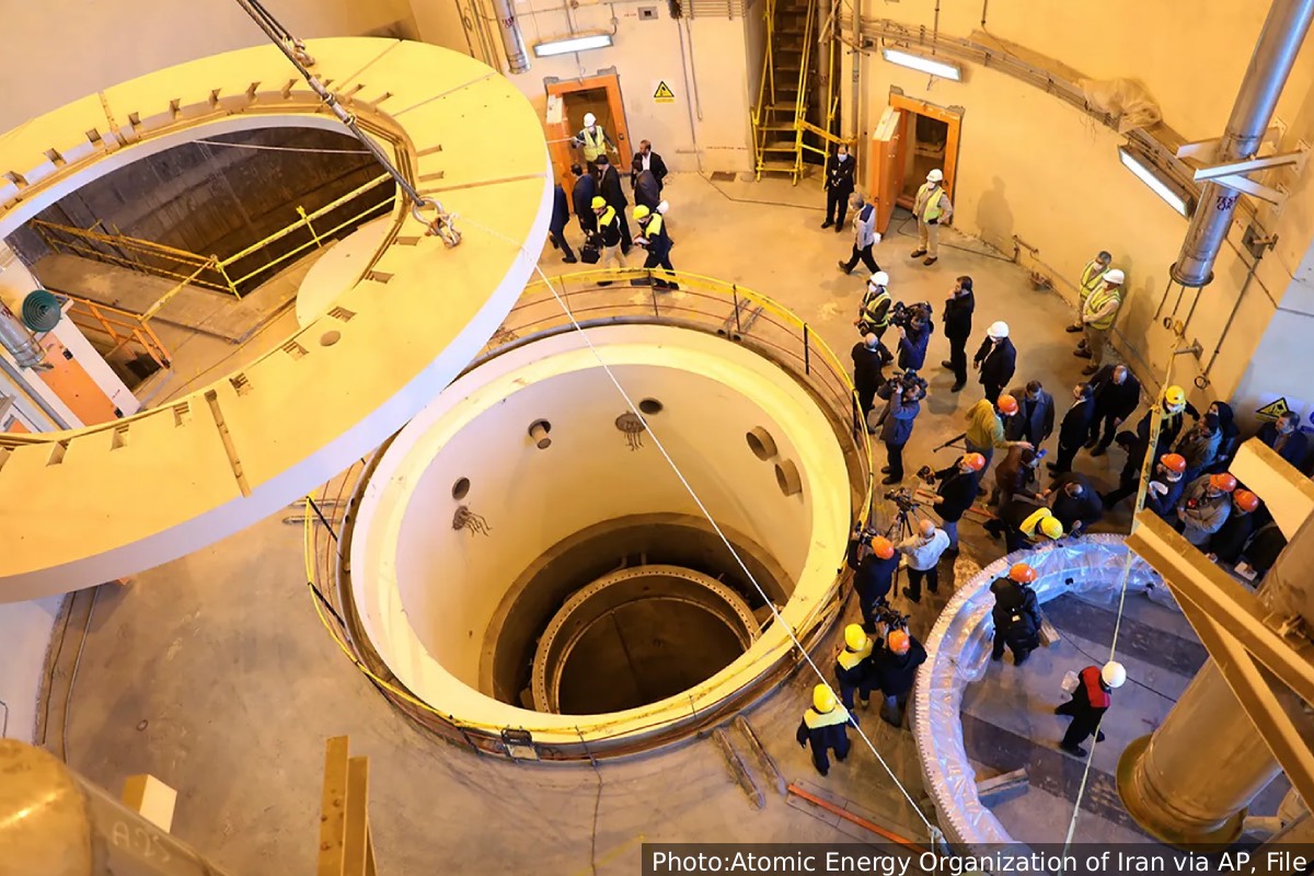 ஈரானுக்குள் புகுந்து யுரேனியம் கையிருப்பை கைப்பற்ற திட்டம்: அதிரடிப்படையை களமிறக்கும் அமெரிக்கா | Us Plan To Commando Raid On Iran Nuclear Assets