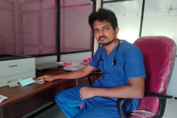 திருகோணமலை வைத்தியரின் நெகிழ்ச்சியான செயல் (VIDEO)