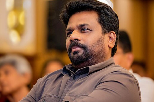 பேரிடர் போது முகப்புத்தகத்தில் பதிவிட்டு கொண்டிருந்த எம்.பிக்கள்: அநுர சீற்றம் | Anura Criticizes Mps As Navy Rescues Flood Victims