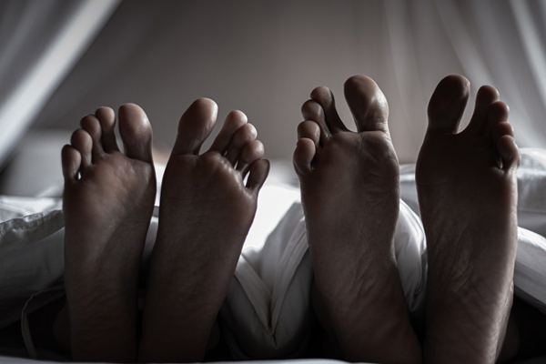 முதலிரவில் பிணமான இளம் ஜோடி; உறவினர்கள் அதிர்ச்சி | A Dead Young Couple On The First Night