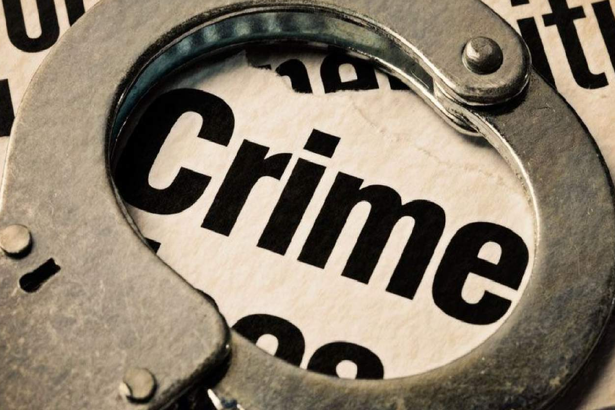 கல்லூரிக்கு செல்லாததை கண்டித்த தந்தை ; பீர் போத்தலால் மகன் நிகழ்த்திய கொடூரம் | Father Scolds Child For Skipping College