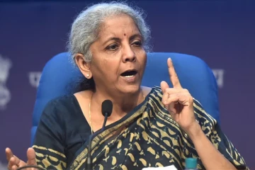 ஊறுகாய் போடுகிறவர் நிதியமைச்சர் ஆக கூடாதா? நிர்மலா சீதாராமன் கேள்வி