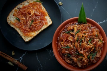 இலங்கையில் பிரபல்யமான சீனி சம்பல் ரெசிபி