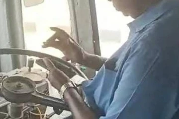 youtube பார்த்தபடி பேருந்தை இயக்கிய ஓட்டுநர்.. அடுத்த நொடியில் நடந்த பயங்கரம் - பகீர் பின்னணி!