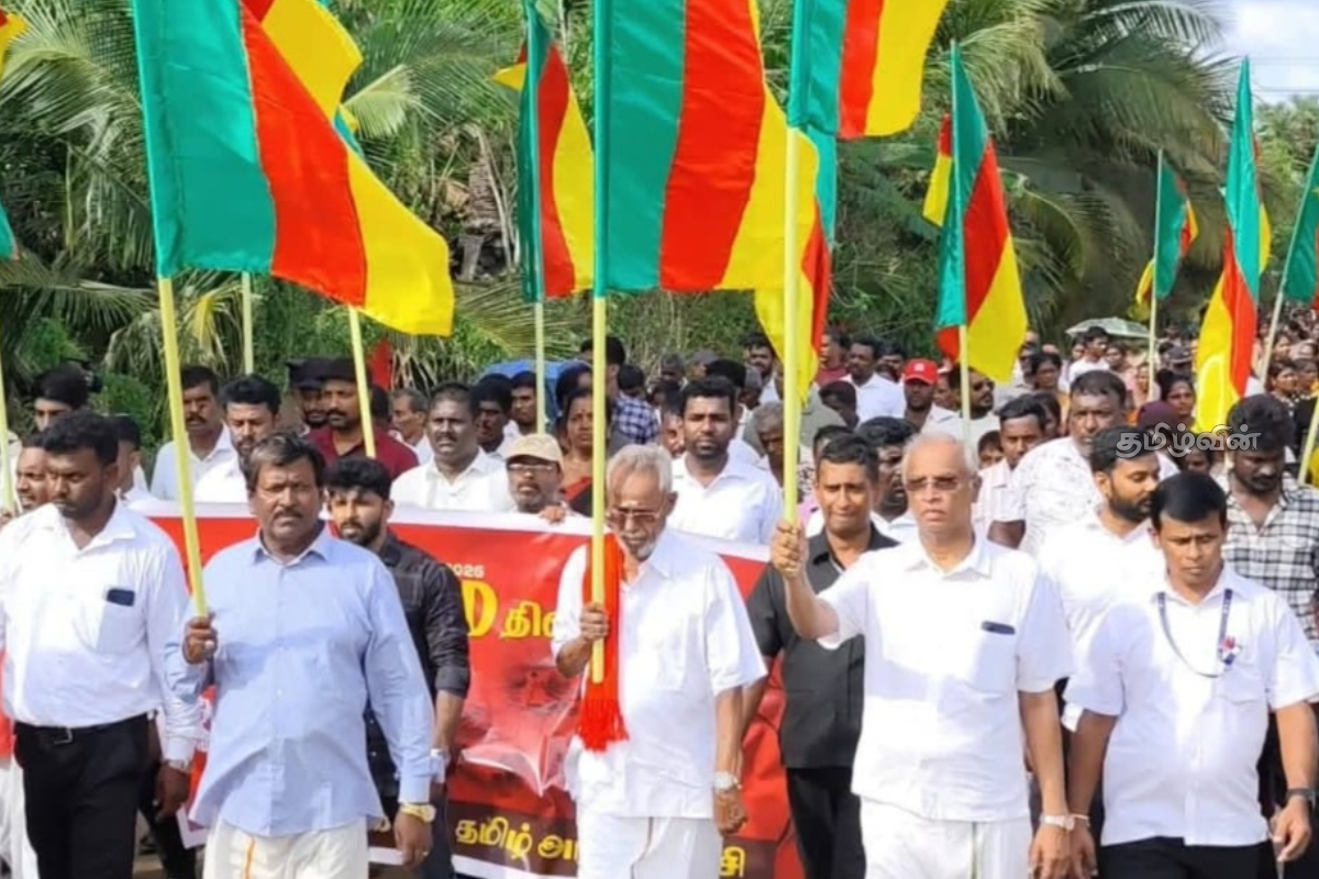 மாங்குளத்தில் நடைபெற்ற தமிழரசு கட்சியின் கூட்டத்தில் கட்டப்பட்டது ஈபிடிபி கொடியை ஒத்த கொடியா..! | Ilankai Tamilarasu Katchi May Day Epdp Flag