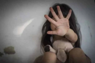 பள்ளிப் பேருந்தில் 6 வயது மாணவிக்கு வன்கொடுமை! அதிர்ச்சி சம்பவம்