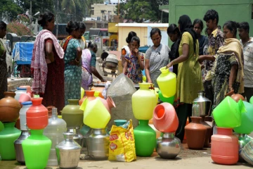 தீவிரமாகும் குடிநீர் தட்டுப்பாடு; பெங்களூரைத் தொடர்ந்து இங்கேயுமா? திண்டாடும் மக்கள்!