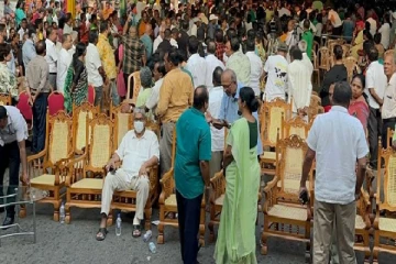 அழையா விருந்தாளியாக சென்ற சரத் பொன்சேகா : மறுக்கப்பட்ட வாய்ப்பு