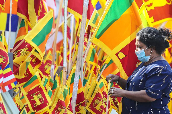 தேசியக் கொடி விற்பனையில் வீழ்ச்சி! | Fall In National Flag Sales