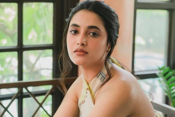 கண்ணை கவரும் அழகு, ப்ரியாங்கா அருள் மோகனின் அழகிய போட்டோஷுட்