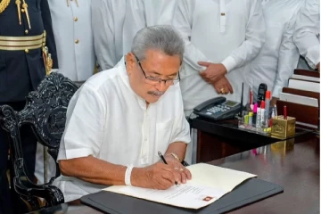 முடிவை மாற்றாத கோட்டாபய: சட்ட நிபுணர்கள் எச்சரிக்கை