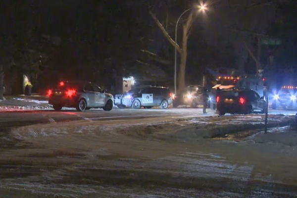 கல்கரியில் சந்தேகத்திற்கு இடமான மரணம்: மூவர் கைது | Police Investigate Suspicious Death In Southeast கல்கரியில் சந்தேகத்திற்கு இடமான மரணம்: மூவர் கைது | Police Investigate Suspicious Death In Southeast