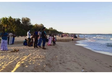 நண்பர்களுடன் குளிக்கச்சென்று காணாமல்போன மாணவர்களில் ஒருவர் சடலமாக மீட்பு (PHOTOS)