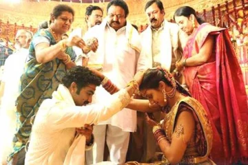 பிரபல நடிகர் மனைவியின் திருமண புடவை மட்டுமே ரூ. 1 கோடியா?.. யார் அவர், முழு விவரம்