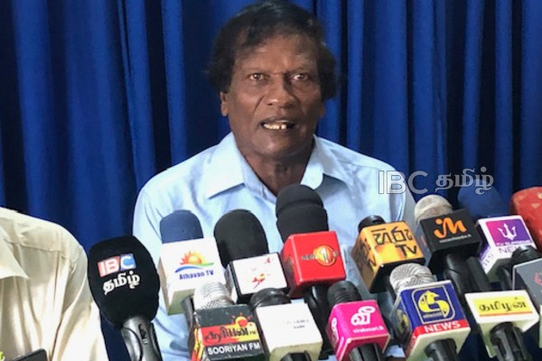 மட்டக்களப்பில் எரிபொருள் நிரப்பு நிலையங்களை பறிப்பதற்கு எதிராக கண்டனம்! | Fishermen Associations Condemnation மட்டக்களப்பில் எரிபொருள் நிரப்பு நிலையங்களை பறிப்பதற்கு எதிராக கண்டனம்! | Fishermen Associations Condemnation