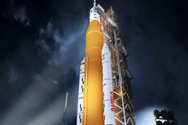 நிலவை நோக்கி மீண்டும் ஒரு வரலாற்றுப் பயணம்: ஆர்ட்டெமிஸ் | Another Historic Journey To The Moon Artemis