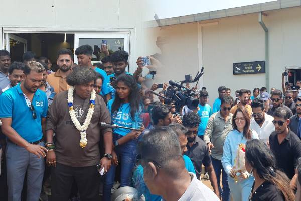 யாழில் பிரம்மாண்ட இசை நிகழ்ச்சி! வருகை தந்துள்ள தென்னிந்திய நட்சத்திரங்கள் (நேரலை) - ஐபிசி தமிழ்