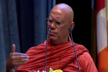 மகாநாயக்கர்களை புறம் தள்ளிய அரசு - விடுக்கப்பட்ட கோரிக்கை