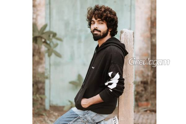 ஜி.வி.பிரகாஷ் நடிப்பில் உருவாகும் அடுத்த படத்தின் தலைப்பு என்ன? வெளிவந்த அதிரடி அறிவிப்பு! | Gv Prakash Next Movie Update Details