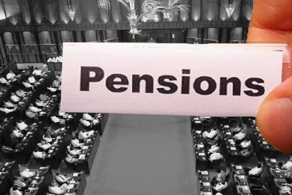 ஓய்வுபெற்ற நாடாளுமன்ற உறுப்பினர்களுக்கு மகிழ்ச்சி செய்தி | Scholarships For Retired Members Of Parliament