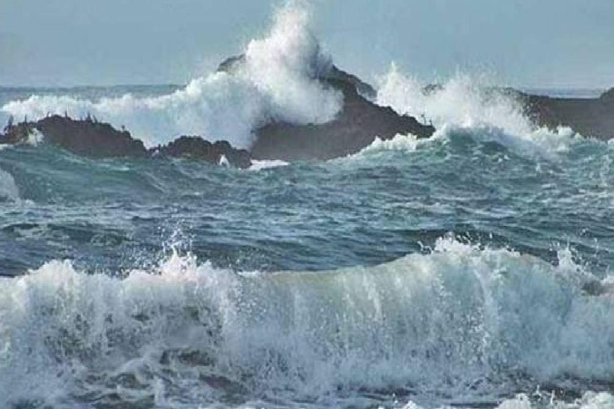 உயரும் கடல் அலைகள் ; வளிமண்டலவியல் திணைக்களம் எச்சரிக்கை | Meteorology Department Issues Warning