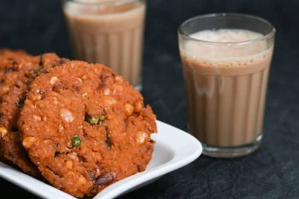 வடை - டீக்காக ஐ.போனை அடகு வைத்த நபர்! யாழில் சுவாரசிய சம்பவம் | Person Pawned His Iphone For Having Tea Jaffna