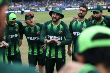 T20 ලෝක කුසලානයෙන් ඉවත් වූ පසු පාකිස්තාන ක්‍රීඩකයින්ට මිලියන ගාණක දඩ