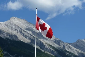 கனடாவில் இனி இந்த 16 வகை பணியாளர்களும் நிரந்தரக் குடியிருப்பு அனுமதி பெறலாம்