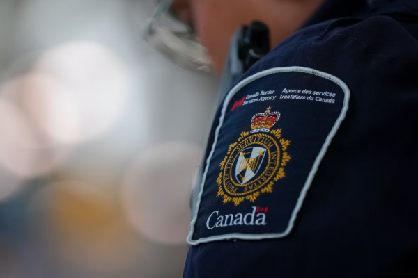 கனடாவில் 26 கிலோ கிராம் எடையுடைய கோகெய்ன் மீட்பு | Cocaine Found In Container Of Frozen Fruit