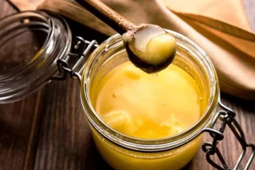 உங்கள் நாளை ஒரு ஸ்பூன் நெய்யுடன் தொடங்கி பாருங்க.. இந்த பிரச்சனைகள் வரவே வரதாம்..!