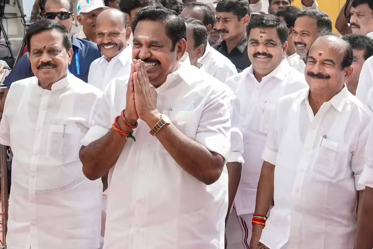 அதிமுகவில் பிளவு - எடப்பாடி பழனிசாமியா? எஸ்.பி.வேலுமணியா? | Admk Split Into Two Eps Vs Sp Velumani