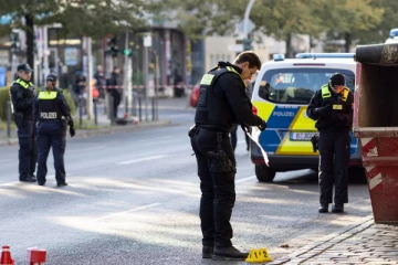 ஜெர்மனில் யூத வழிபாட்டு தலம் மீது திடீர் தாக்குதல்