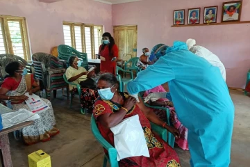வவுனியாவில் மூத்த பிரஜைகளுக்கு தடுப்பூசி வழங்கும் செயற்பாடு முன்னெடுப்பு
