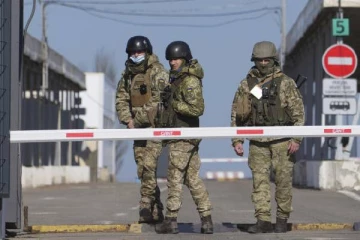 பொதுமக்கள் துப்பாக்கி வைத்திருக்க அனுமதியளித்த உக்ரைன்!