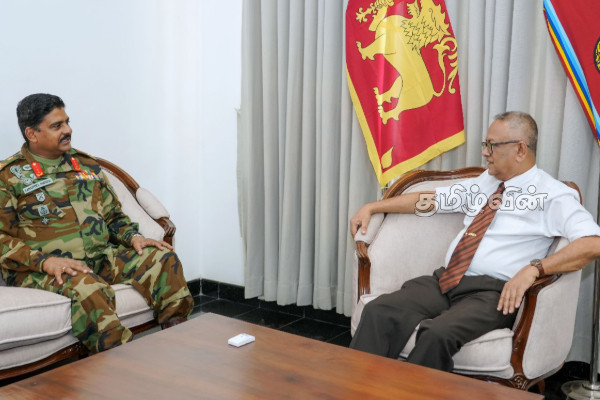இராணுவத் தளபதி- கிழக்கு ஆளுநர் இடையே சந்திப்பு | Army Commander Meets Eastern Governor