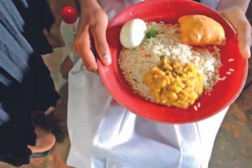 மேல் மாகாணம் தவிர்ந்த ஏனைய பாடசாலை மாணவர்களுக்கான உணவு விநியோகம் நிறுத்தம் - கல்வி அமைச்சர்