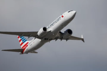 30,000 அடி உயரத்தில் விமானத்தின் கதவை திறக்கமுயன்ற கனேடிய பயணியால் பரபரப்பு !