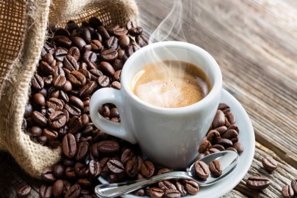 தூங்கும் முன்பு இந்த உணவுகளை சாப்பிடவே சாப்பிடாதீங்க... என்னென்ன உணவுனு தெரிஞ்சிக்கோங்க | Foods That Should Not Eat Before Sleeping