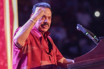 அரசியலில் இருந்து ஓய்வு என்ற பேச்சுக்கே இடமில்லை:மகிந்த