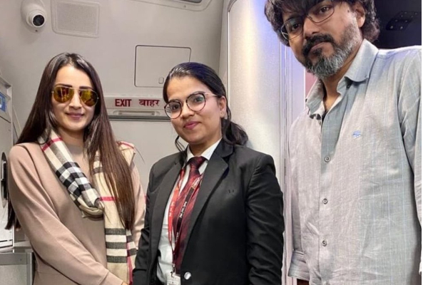 குந்தவை நடிகை திரிஷாவா இது!! லியோ ஷூட்டிங்கிற்கு பின் வீங்கியபடி மாறிய முகம்.. | Trisha After Leo Shoot Ponniyin Selvan2 Face குந்தவை நடிகை திரிஷாவா இது!! லியோ ஷூட்டிங்கிற்கு பின் வீங்கியபடி மாறிய முகம்.. | Trisha After Leo Shoot Ponniyin Selvan2 Face