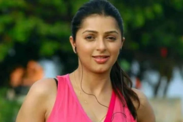 நடிகை பூமிகாவா இது, 44 வயதில் நீச்சல் குளத்தில் அவர் எடுத்த போட்டோவை பார்த்தீர்களா?