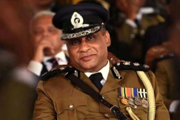 பொலிஸ்மா அதிபருக்கு சேவை நீடிப்பு வழங்குவது குறித்து ஆலோசனை