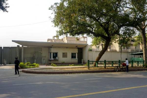 இந்தியாவில் பிரிட்டிஷ் தூதரகம்... பொறுப்பும் சேவையும் | United Kingdom Embassy In India