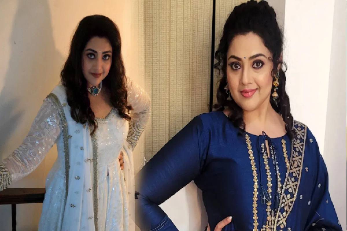 இருக்கு வயதே ஏறாதா? 49 வயதிலும் ரசிகர்களை ஈர்க்கும் நடிகை மீனாவின் நியூ லுக்! | 49 Years Old Actress Meena New Look Goes Viral