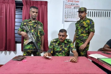 காத்தான்குடியில் ஐஸ் போதைப்பொருடன் சந்தேக நபரொருவர் கைது (Photos)