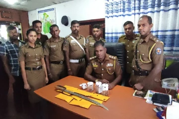 புதுக்குடியிருப்பில் கொள்ளை மற்றும் வாள்வெட்டில் ஈடுபட்ட பலர் கைது (Photo)