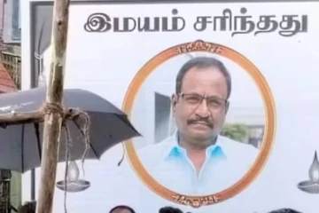 தனது கண்ணீர் அஞ்சலி போஸ்டர் முன்பே கடைசியாக செல்பி எடுத்த மாரிமுத்து- வைரலாகும் புகைப்படம், ரசிகர்கள் சோகம்