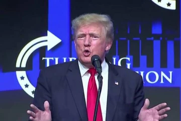 அனைவரும் தடுப்பூசி போட்டுக்கொள்ள வேண்டும் - டொனால்ட் ட்ரம்ப்