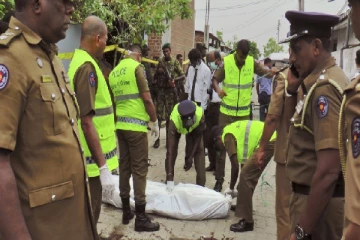 எல்லை மீறிய காதல் விவகாரம்! கூரிய ஆயுதத்தால் தாக்கி ஒருவர் கொலை